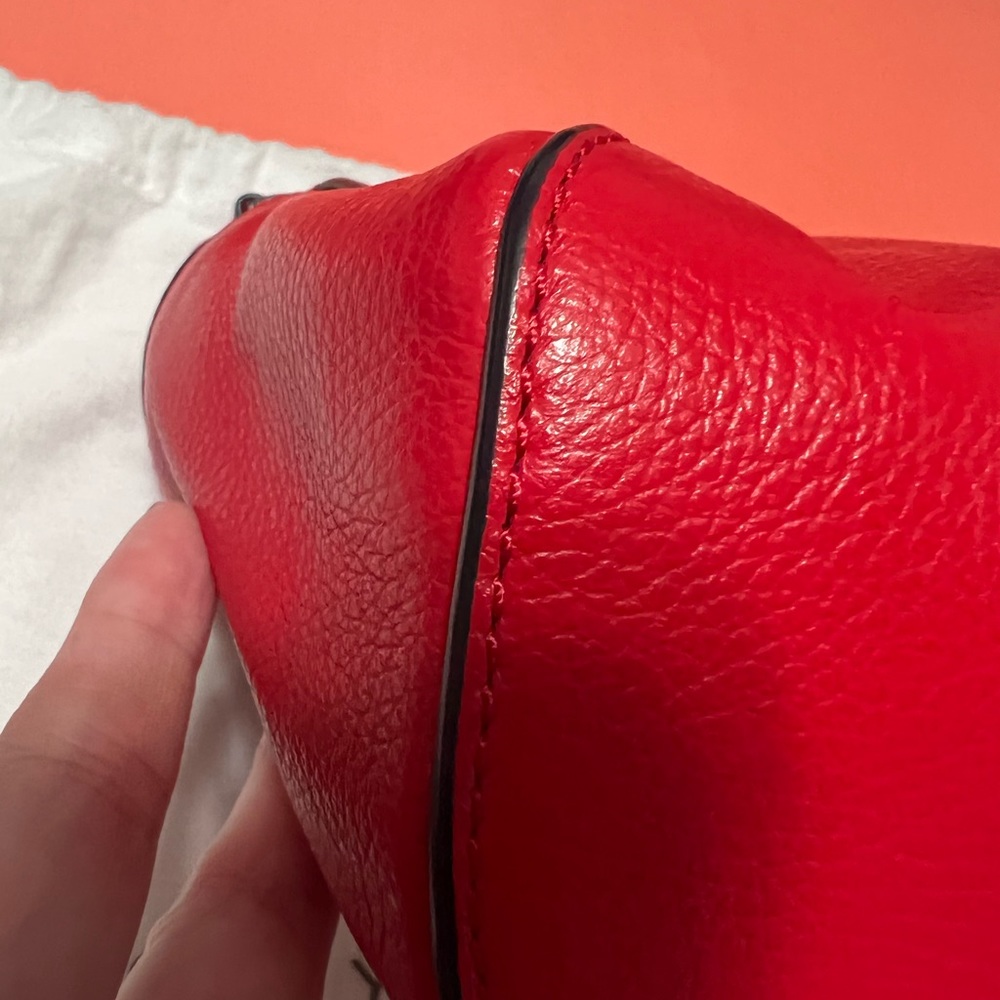 Like new Marc by Marc jacobs canteen style bag - Picture 10 of 16
